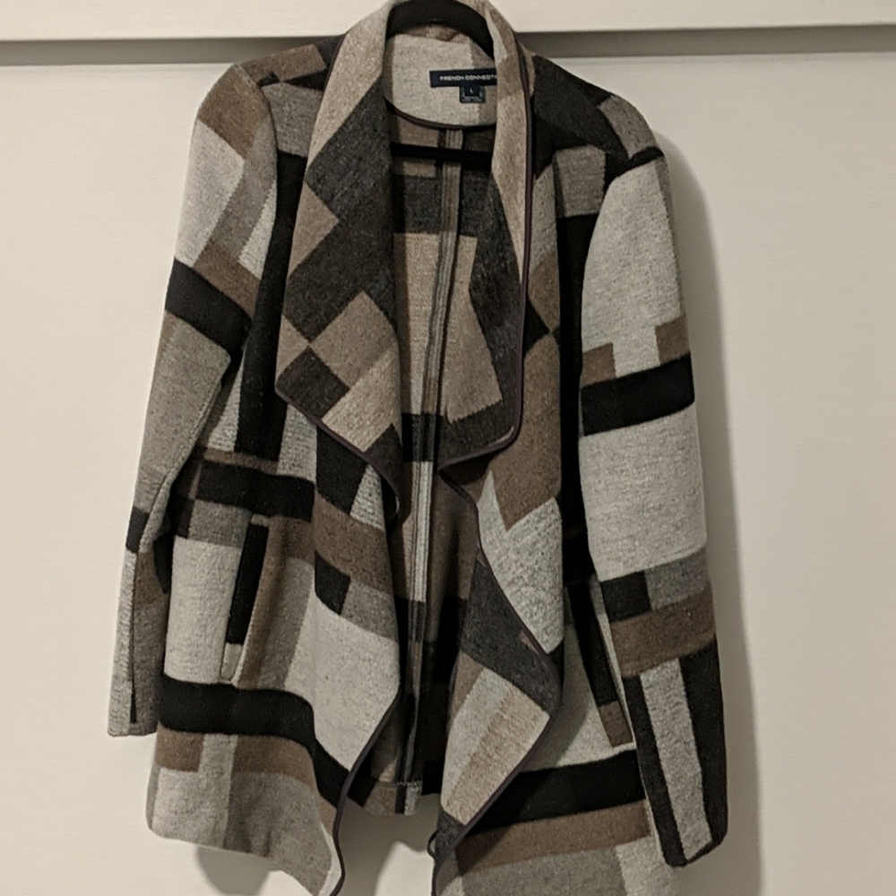 Grey/black/tan coat